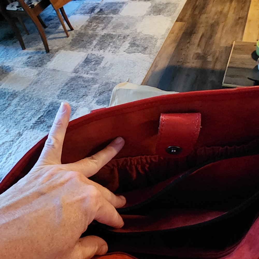 Patricia Nash Red Embossed Shoulder Bag - Picture 5 of 9